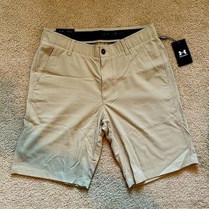 NWT Under Armor Men’s Golf Shorts